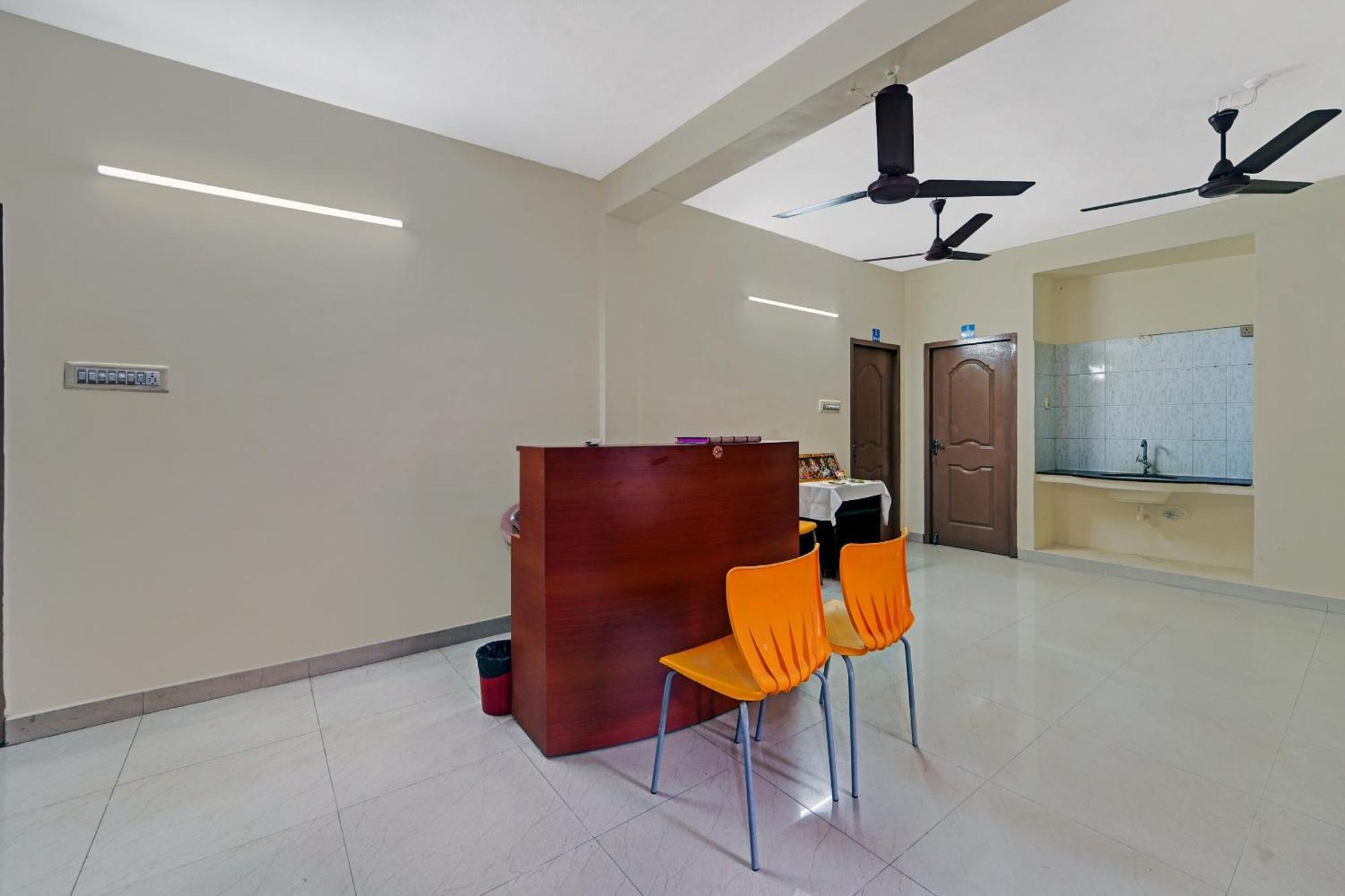 Collection O Senthamizh Residency Hotel Chennai Exterior photo