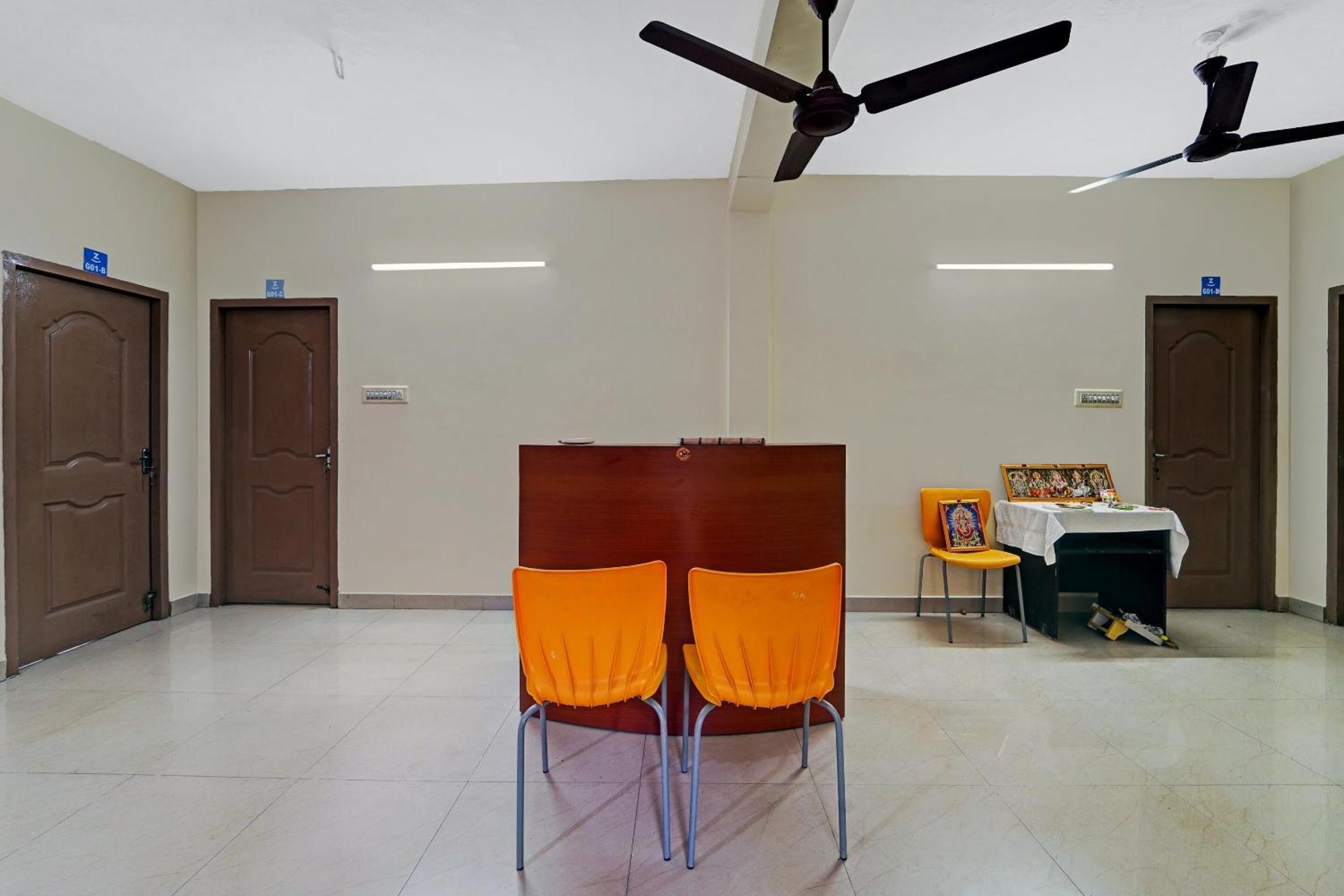 Collection O Senthamizh Residency Hotel Chennai Exterior photo