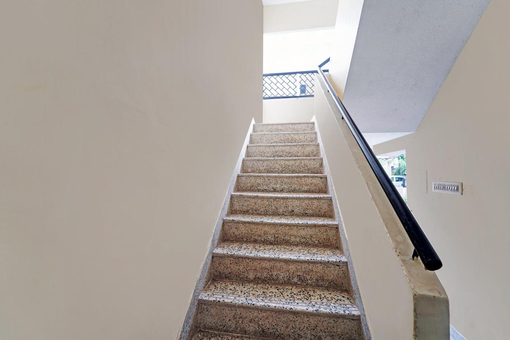 Collection O Senthamizh Residency Hotel Chennai Exterior photo